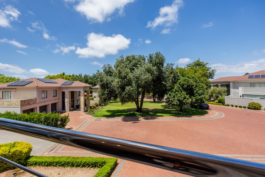 4 Bedroom Property for Sale in Vierlanden Western Cape